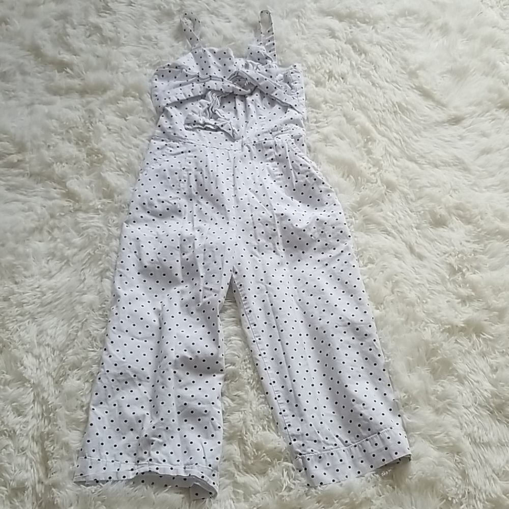 Girls polka dotted jumper.